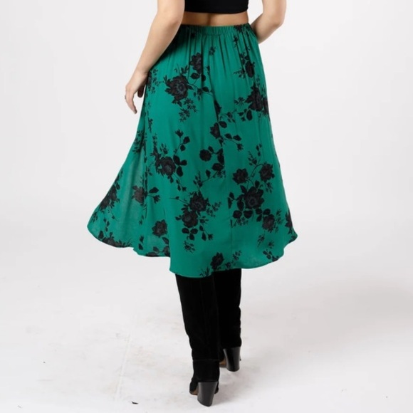 Band of the free nwt green black floral faux wrap midi skirt - Picture 2 of 11